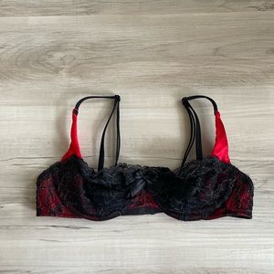 Victoria’s Secret Lace Bra - NWOT